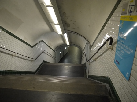 corridor in metro