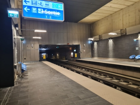 platforms and tracks